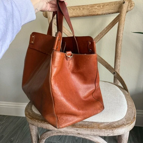 Sezane Sam leather tote bag - Picture 12 of 13